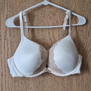 Torrid Cream and Tan Lace Bra
